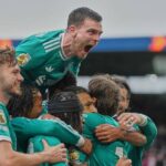 Liverpool star Mohamed Salah climbs to fourth on all-time PL scorers list with Burnley winner images (53)